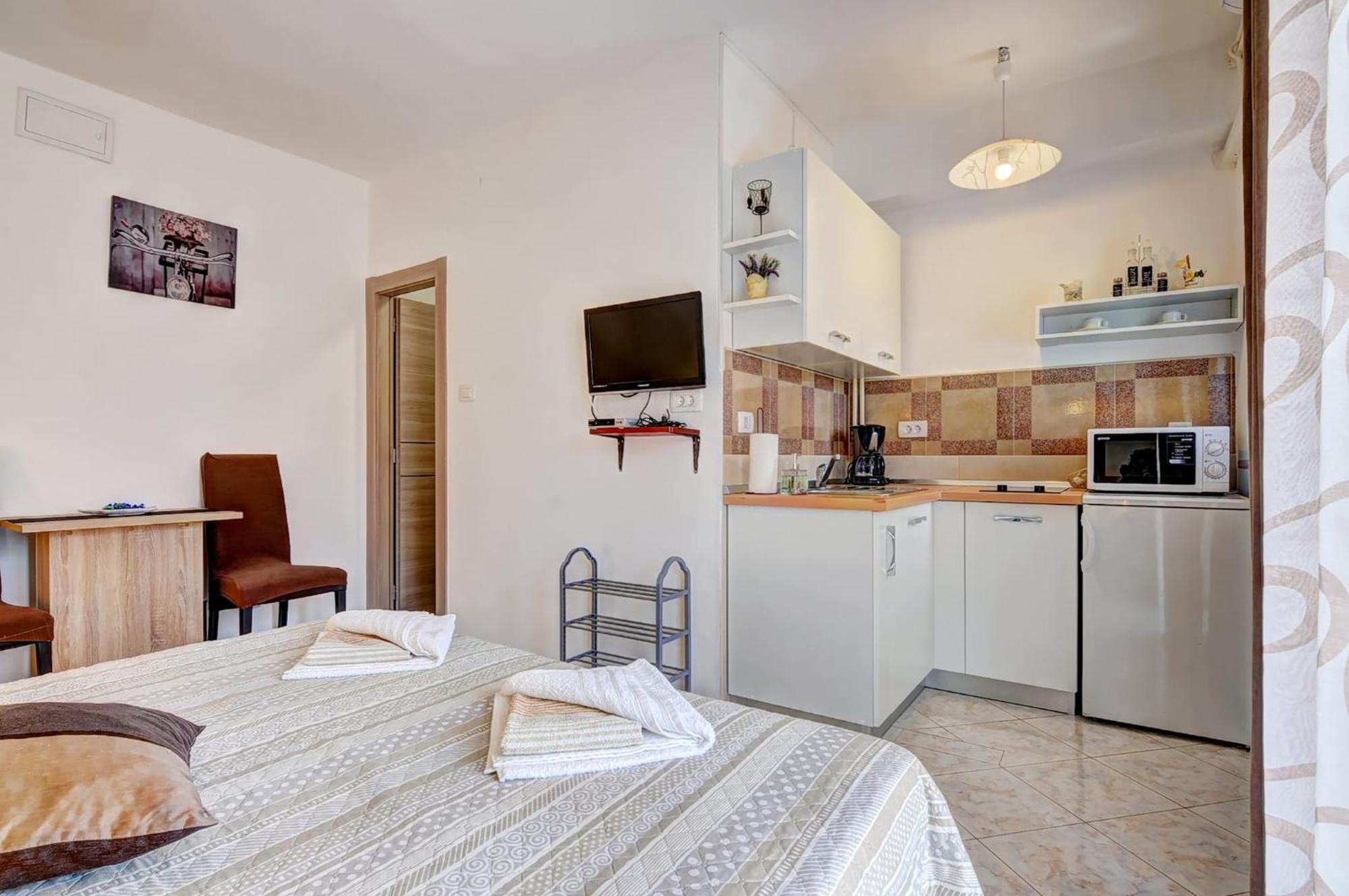 Lovely Apartments In Valbandon Fažana Zewnętrze zdjęcie