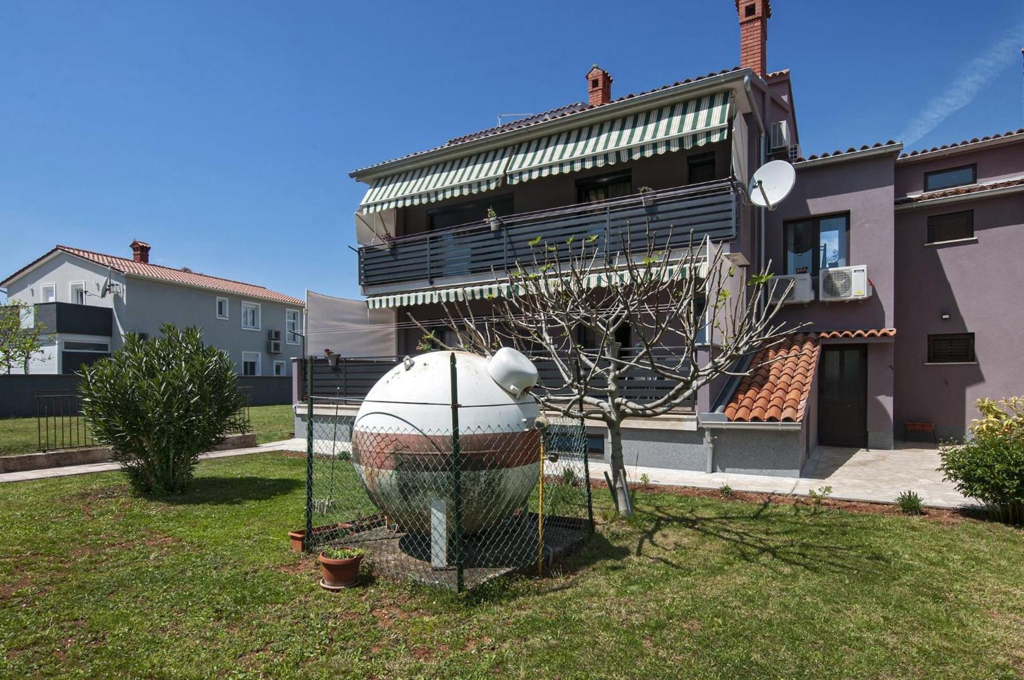 Lovely Apartments In Valbandon Fažana Zewnętrze zdjęcie